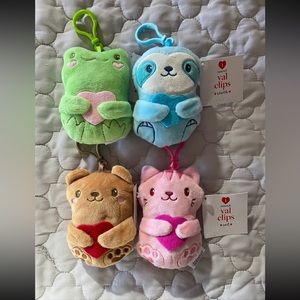 New Target Bullseye Backpac Clip set of 4.